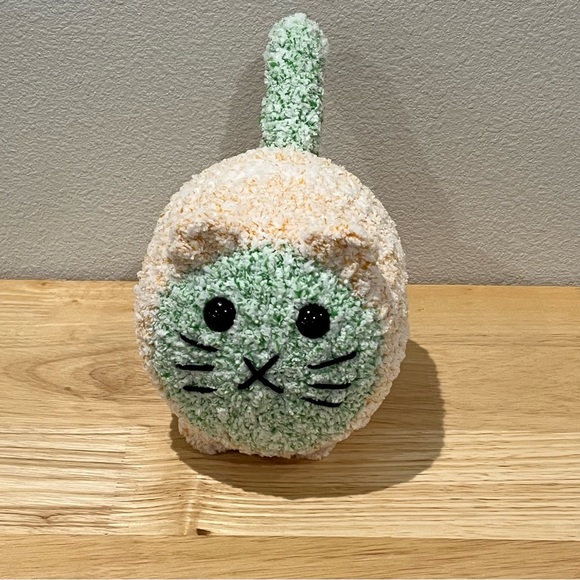 New Crochet Plushie Loaf Cat Orange & Green Two-Tone (Large) - Picture 6 of 11